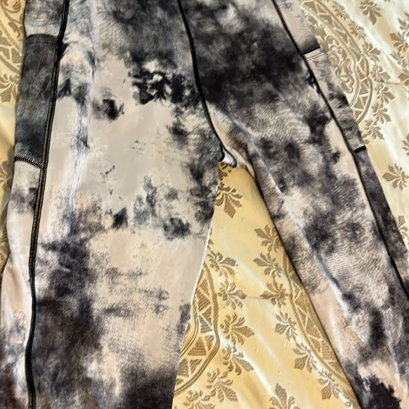 Tek Gear maternity cropped yoga pants, size L, color navy blue and white - Picture 8 of 9